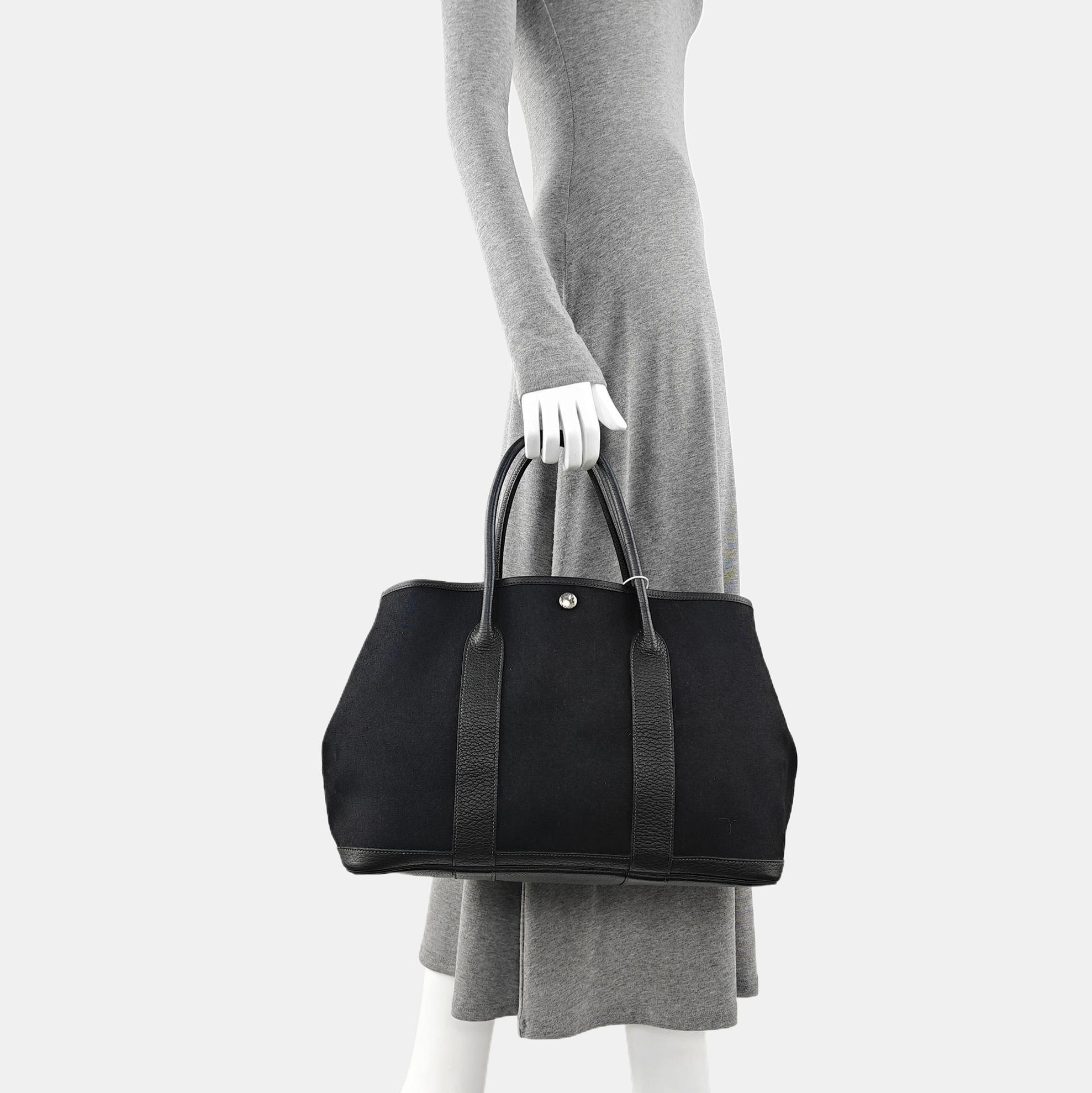 Garden Party 36 Canvas Black