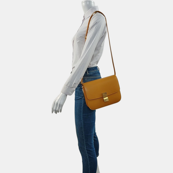 CLASSIC BOX Medium Calfskin Yellow