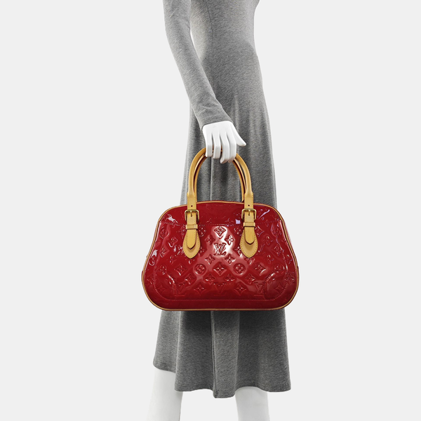 SUMMIT DRIVE Patent Leather Red