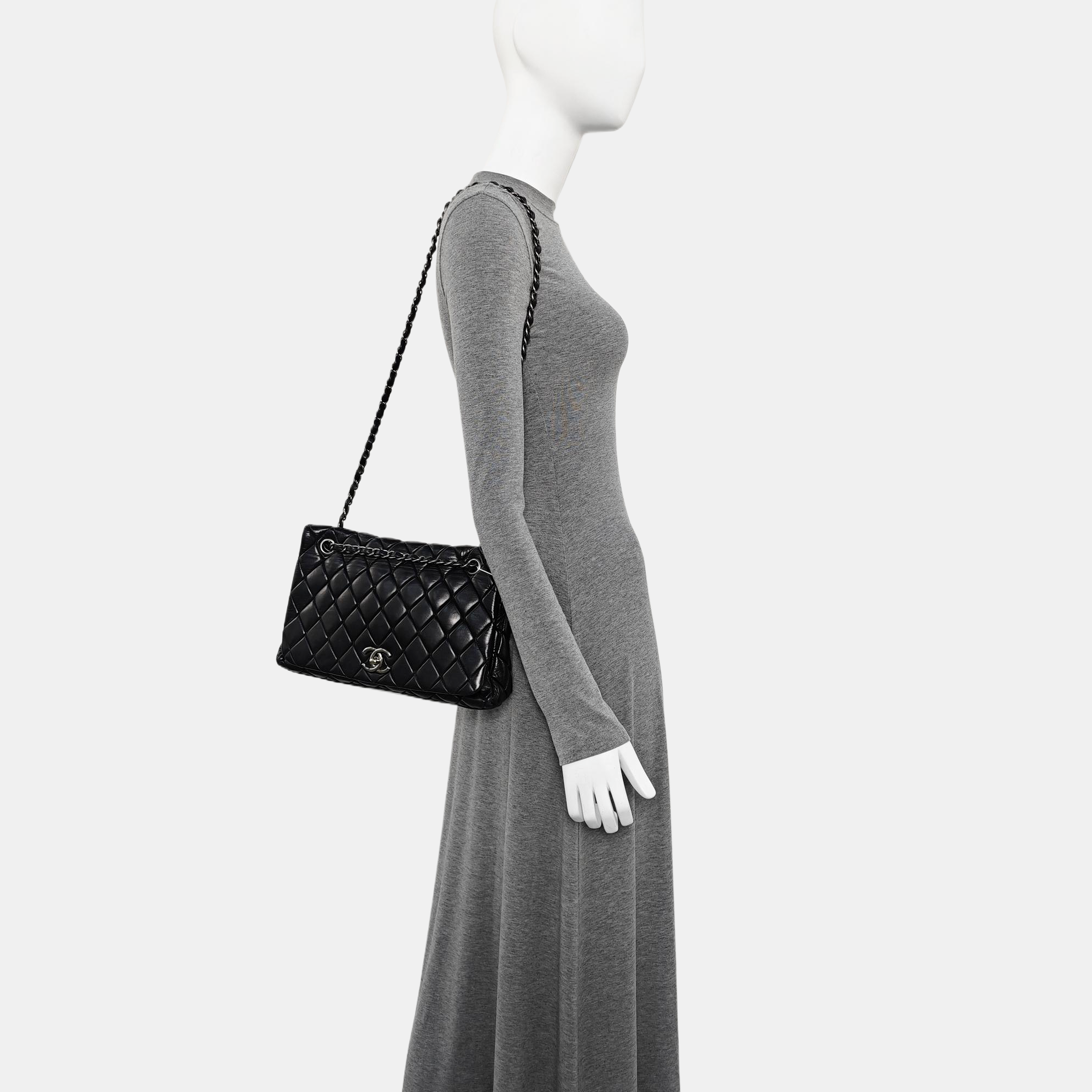 Quilted Lambskin Shoulder Bag Black