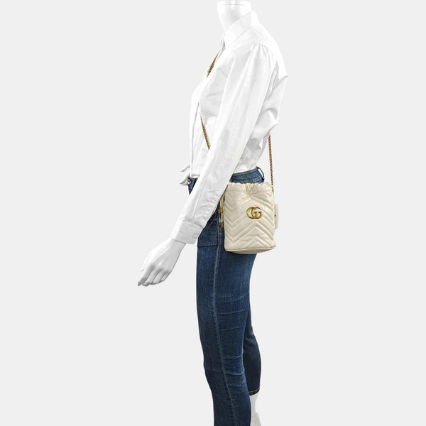 Authenticated pre-owned  GG Marmont Mini Quilted Calfskin White - Bucket Bag at Looply