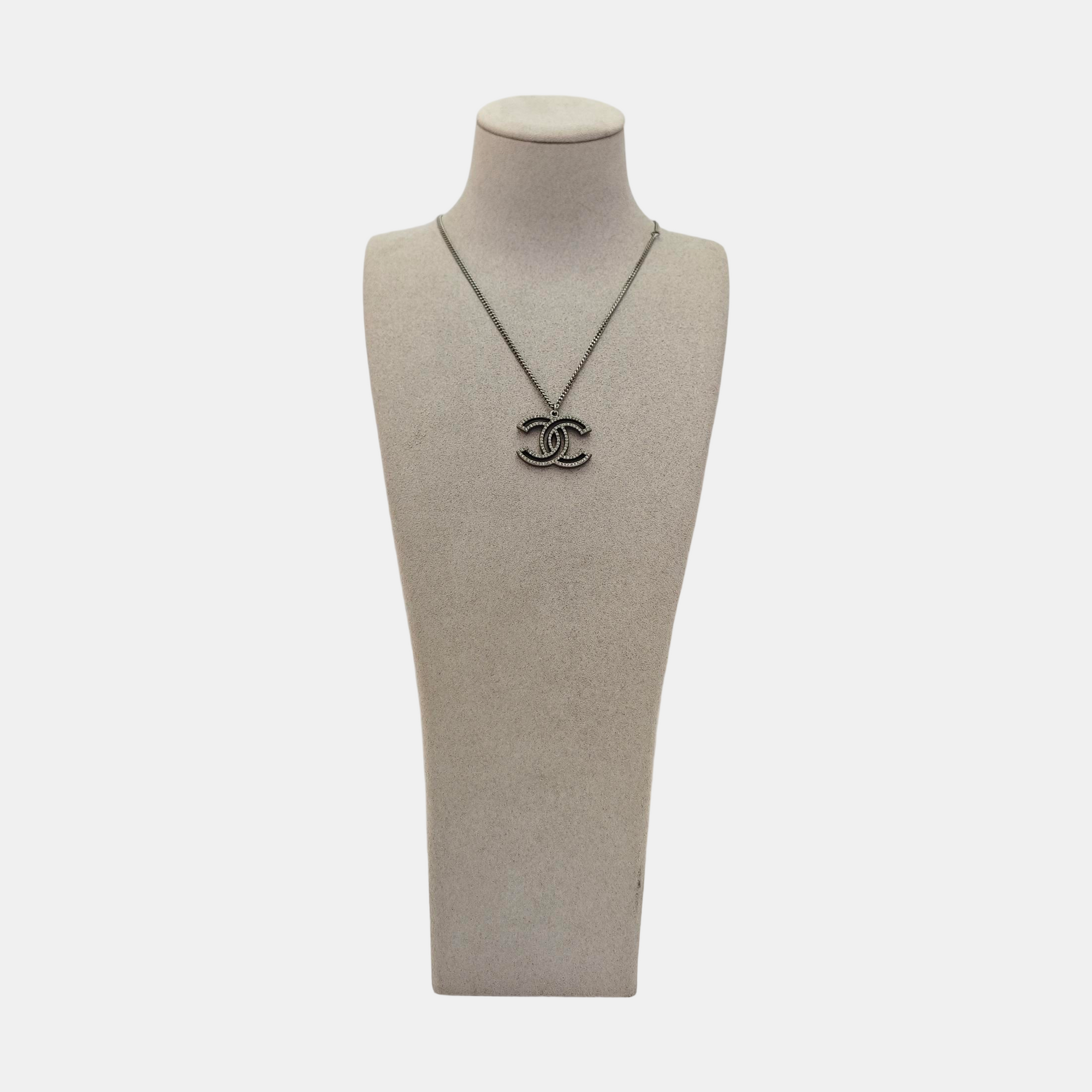 Metal Clear Necklace