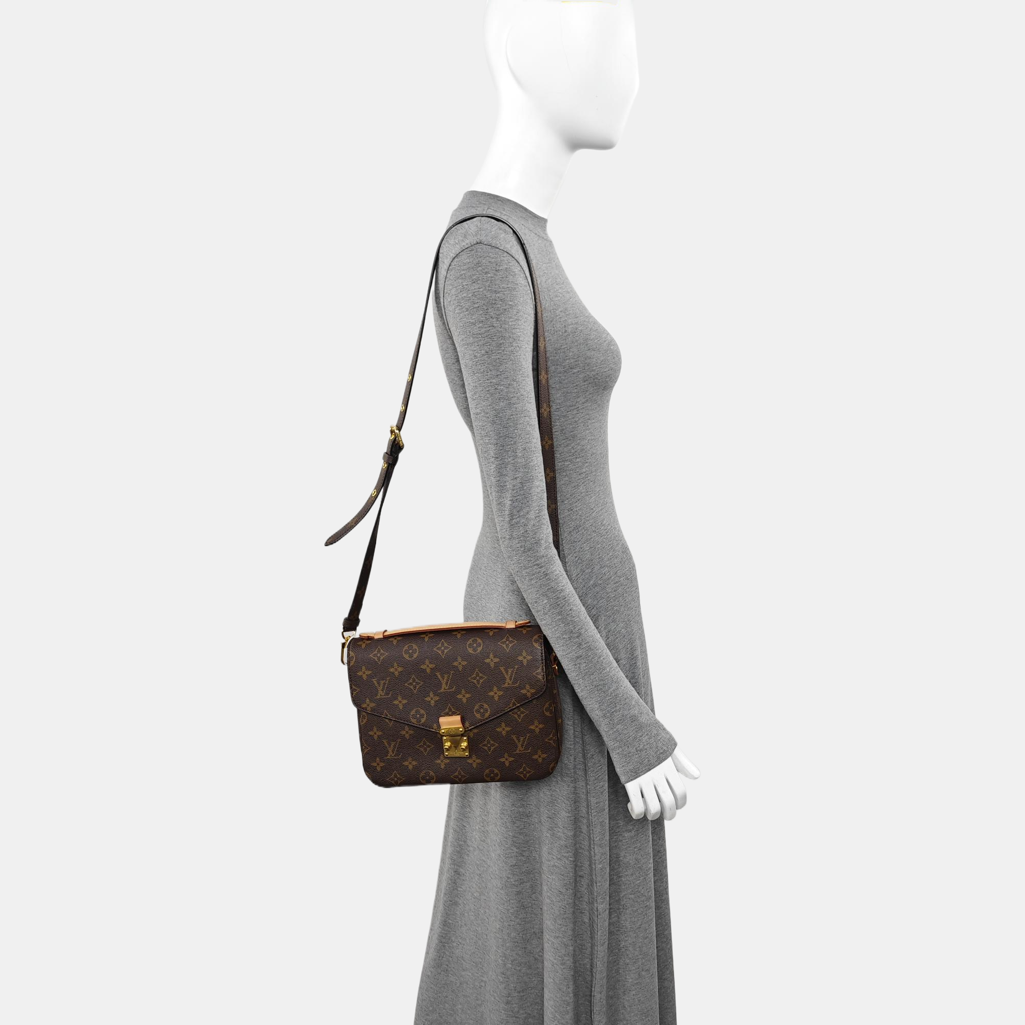 MÉTIS MM Monogram Coated Canvas Brown