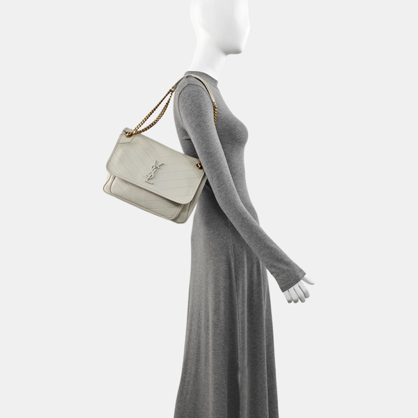 NIKI Medium Chevron Lambskin Gray