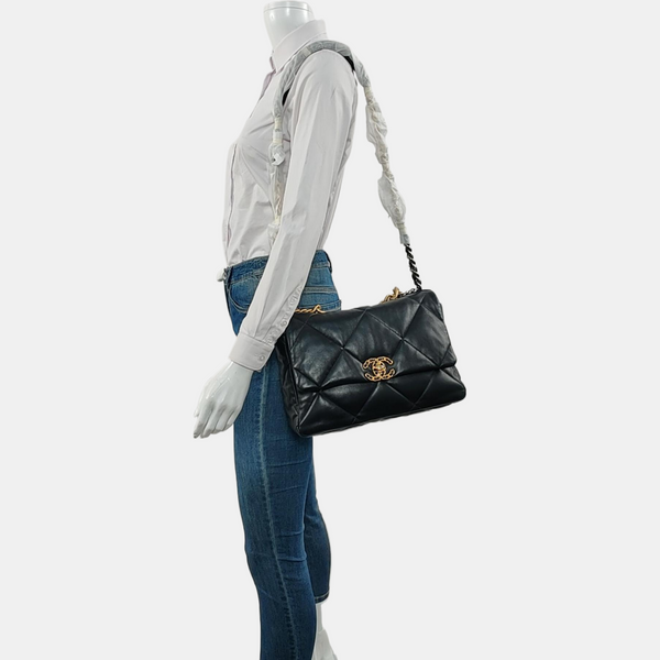 CHANEL 19 Large Quilted Lambskin Black