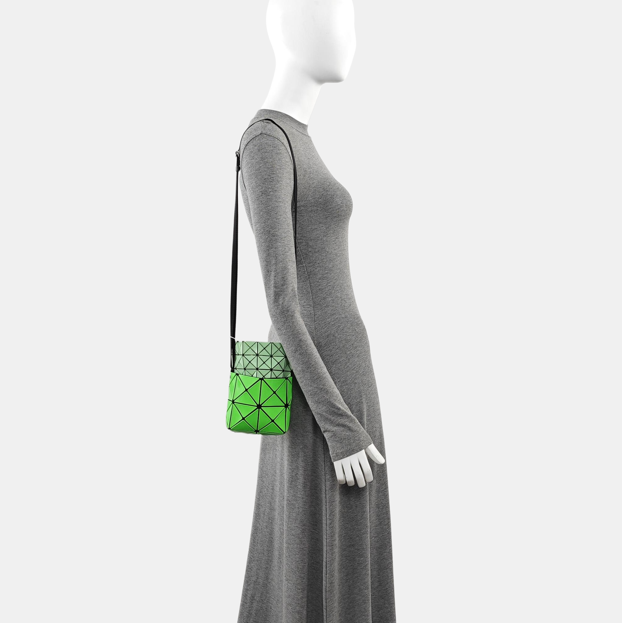 Special Material Bucket Bag Green