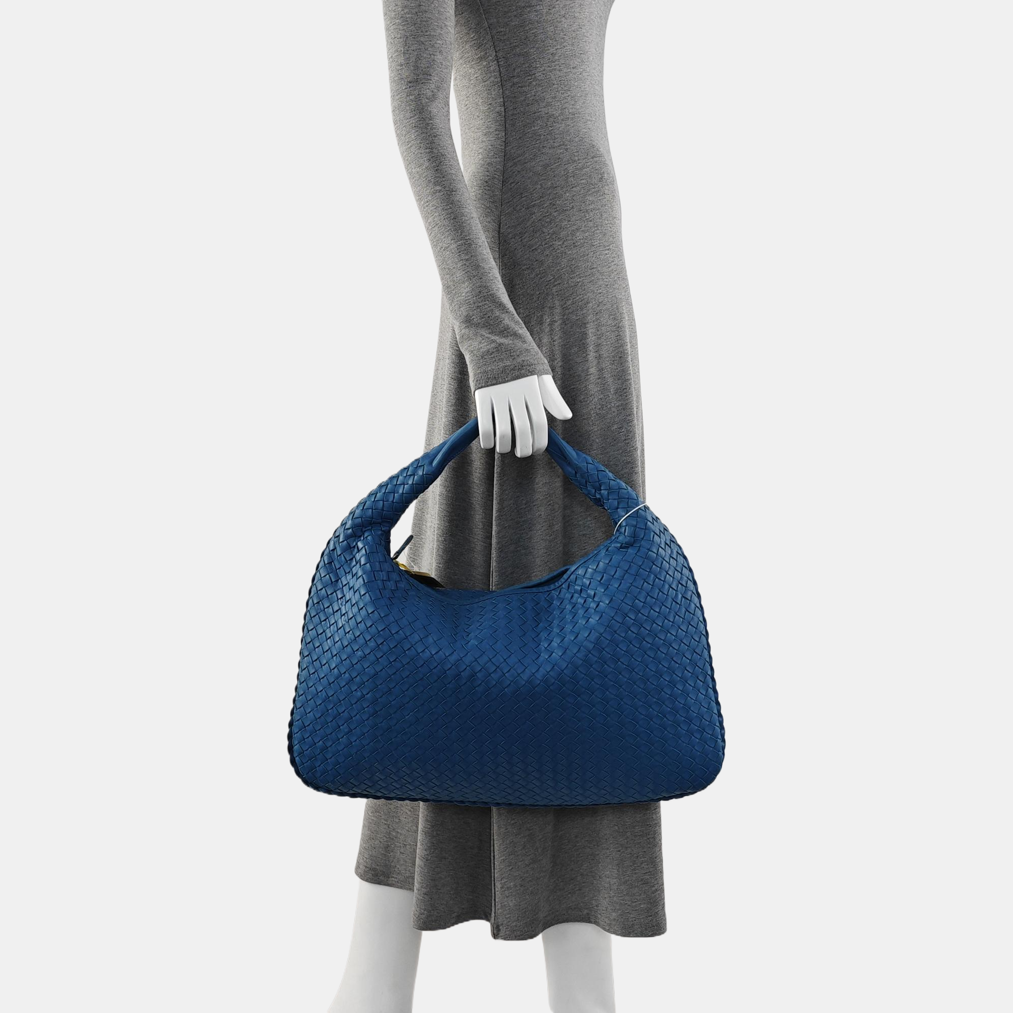 Veneta Large Calfskin Blue