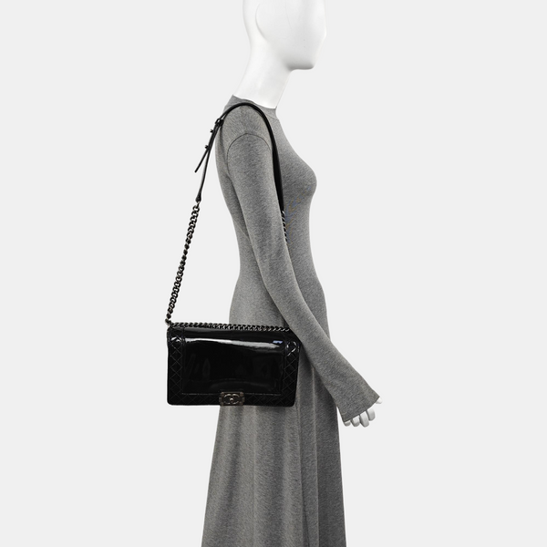 BOY CHANEL Large Quilted Patent Leather Black