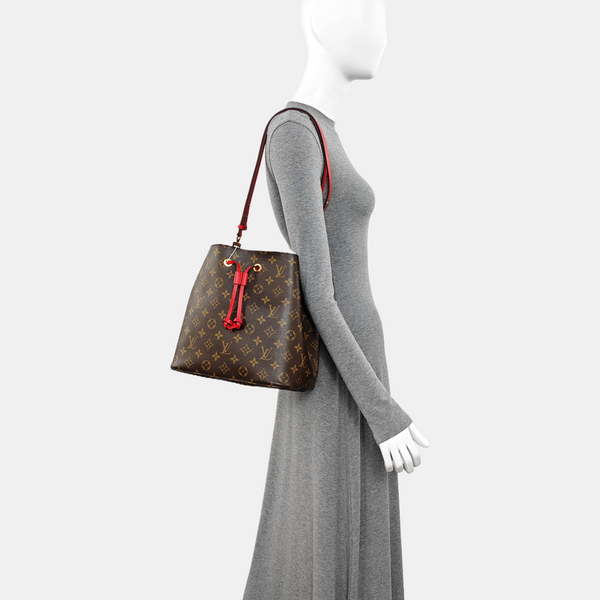 NÉONOÉ MM Monogram Coated Canvas Brown
