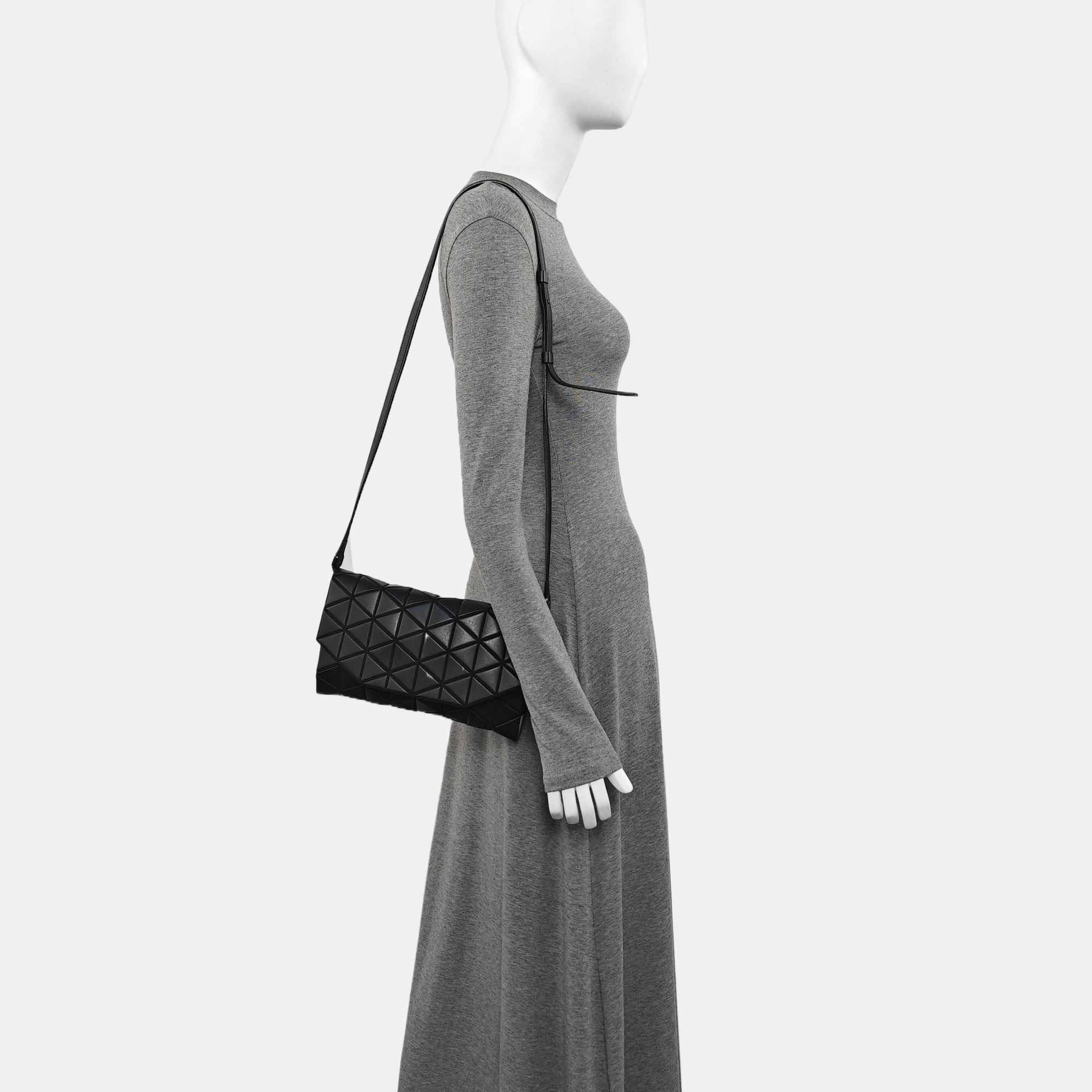Special Material Shoulder Bag Black