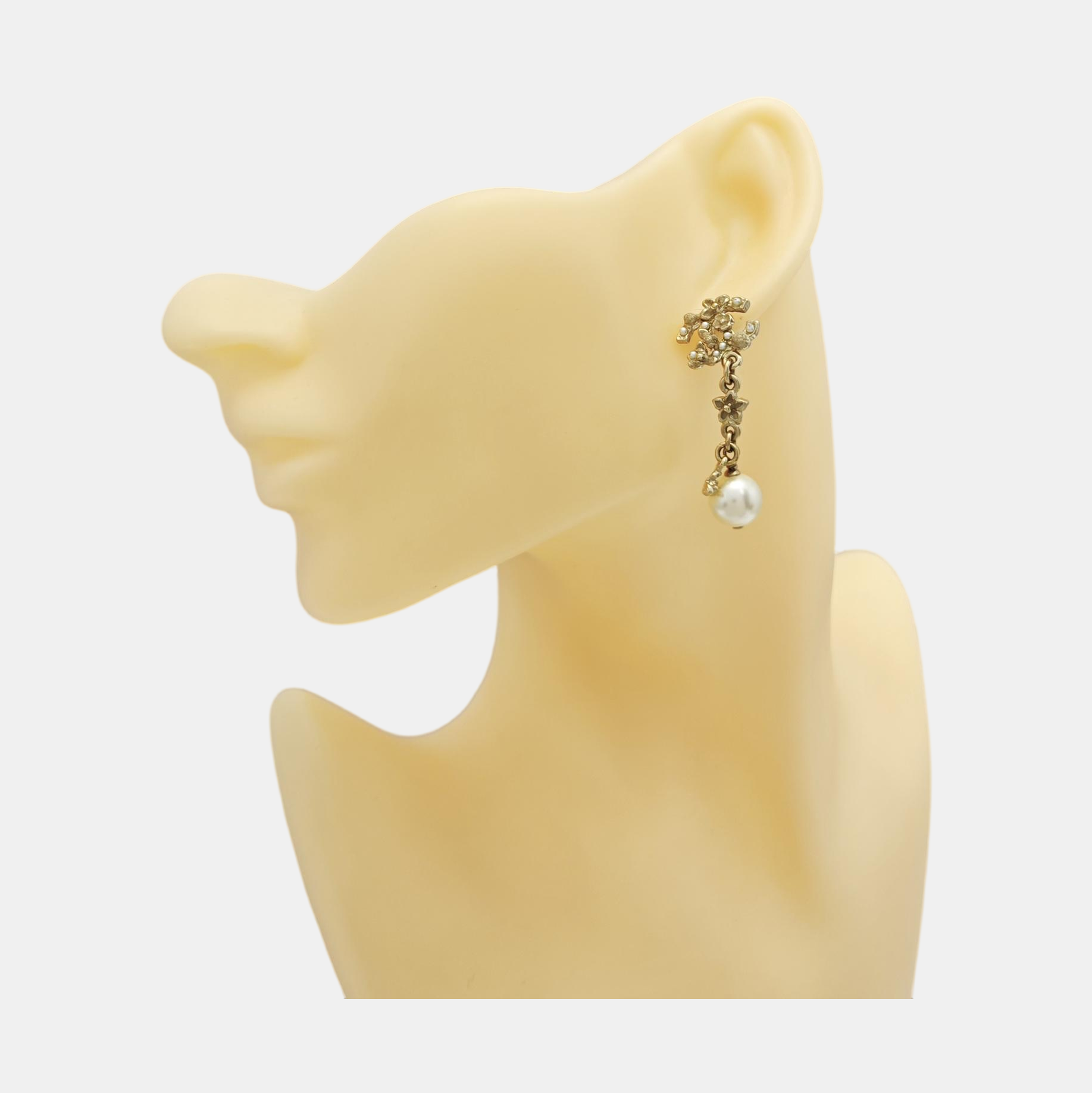 CC Logo Metal Gold Stud Earrings
