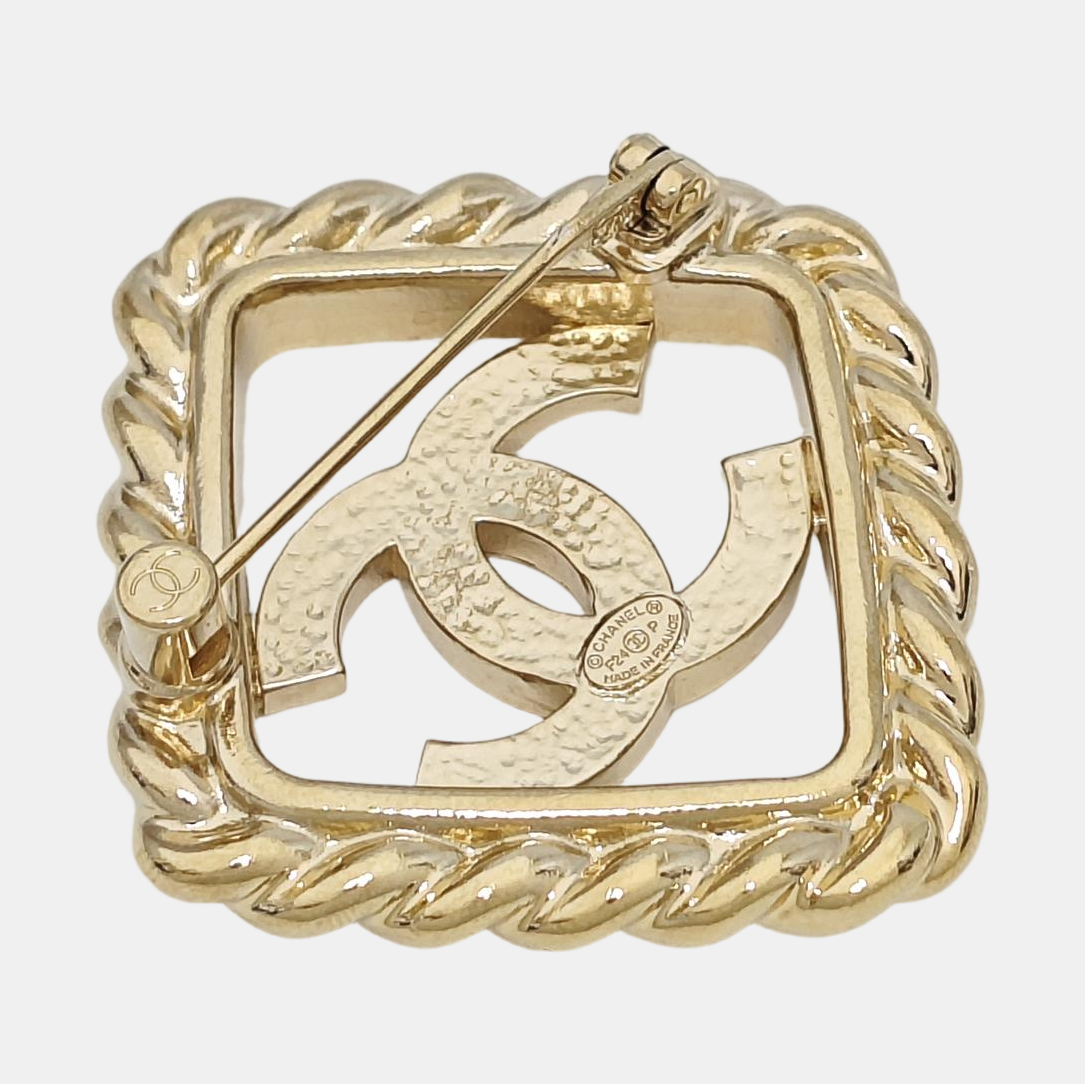 Metal Gold Brooch