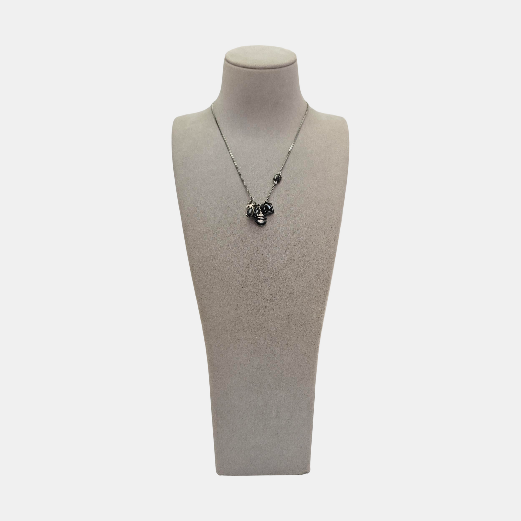 Metal Gray Necklace