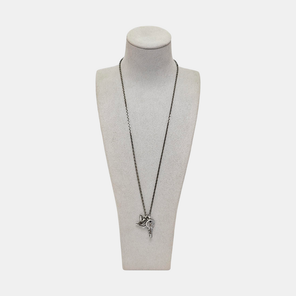Metal Black Necklace