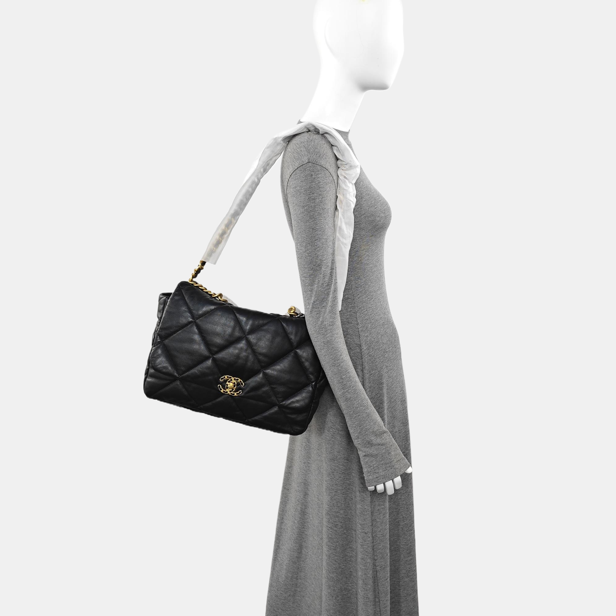 CHANEL 19 Maxi Quilted Lambskin Black
