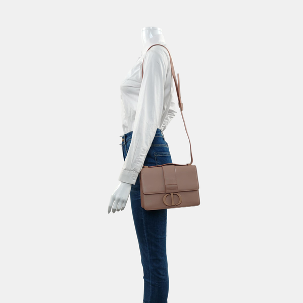 Authenticated pre-owned  30 Montaigne Calfskin Beige - Crossbody Bag at Looply