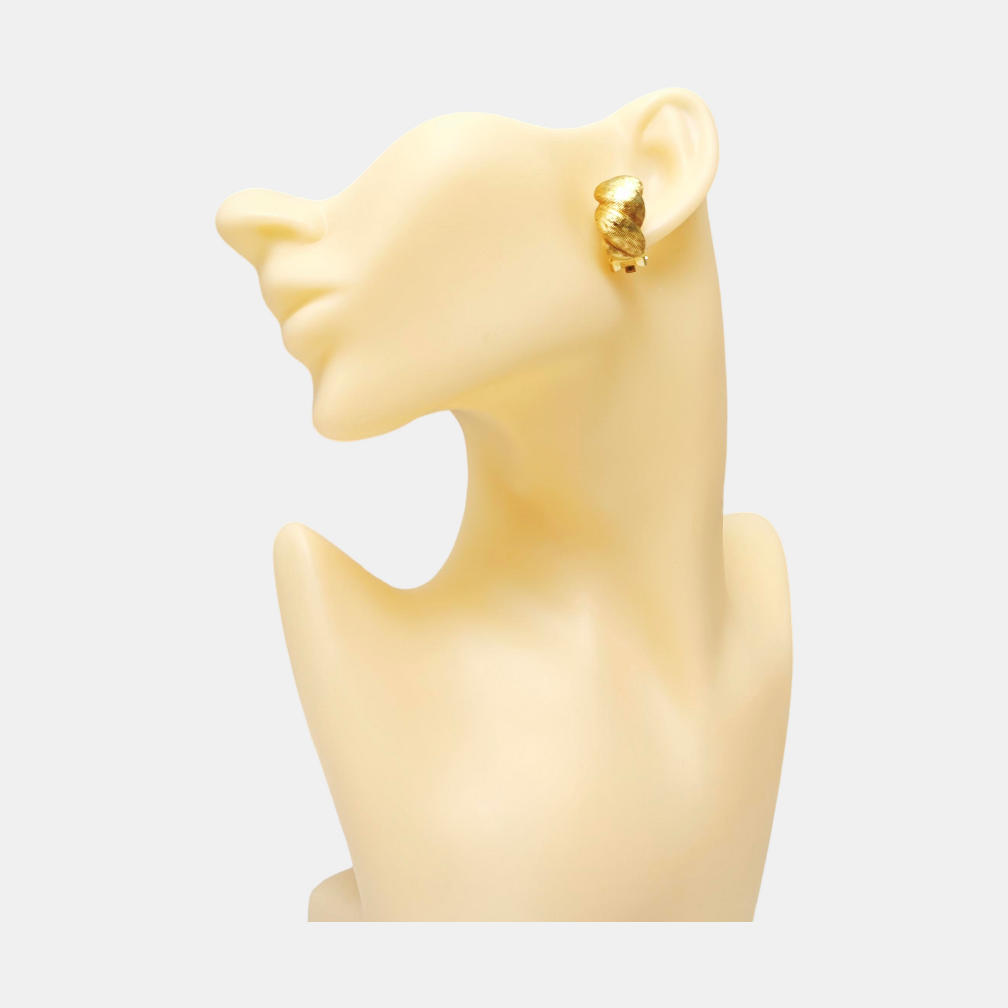 Twist Round Metal Gold Clip On Earrings