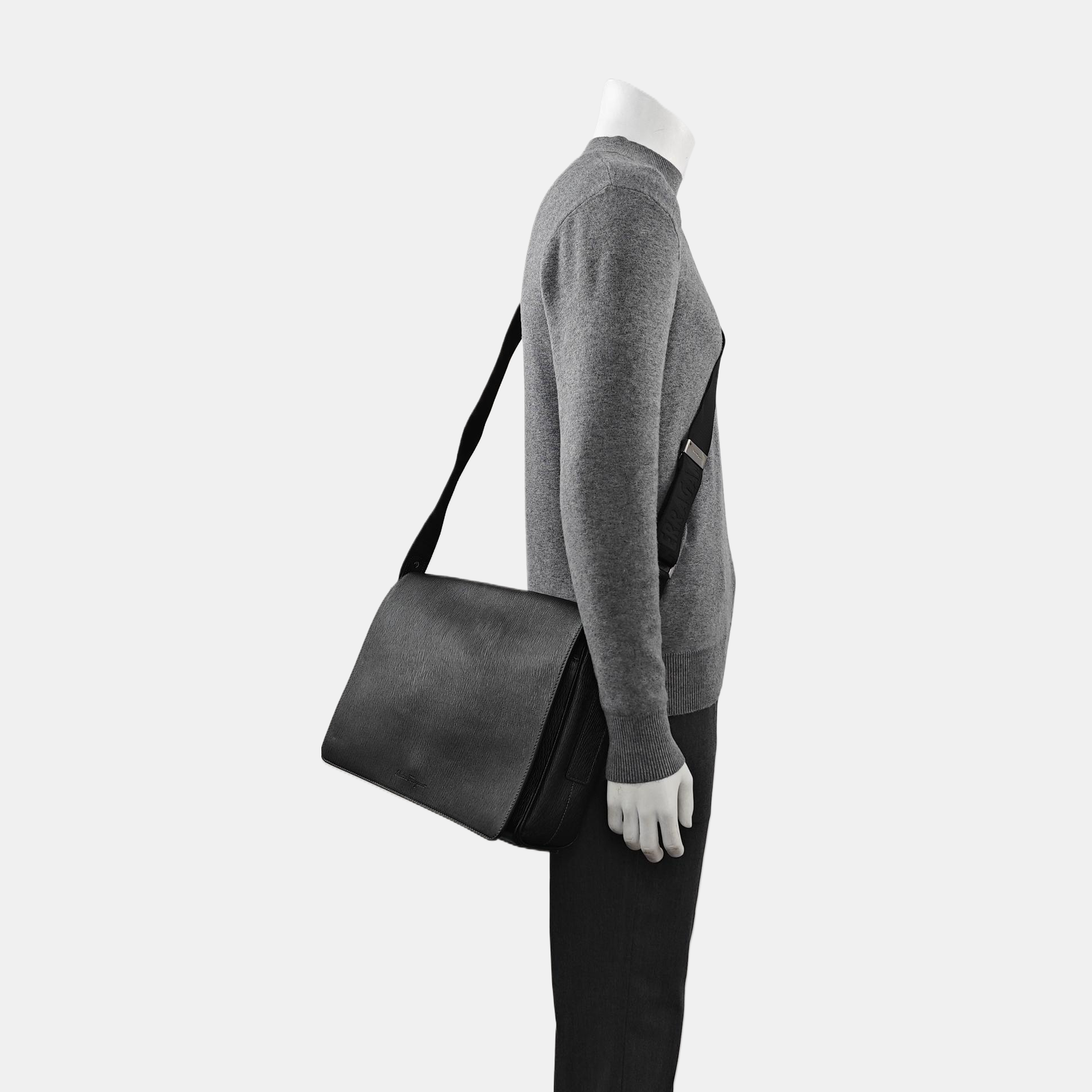 Calfskin Shoulder Bag Black