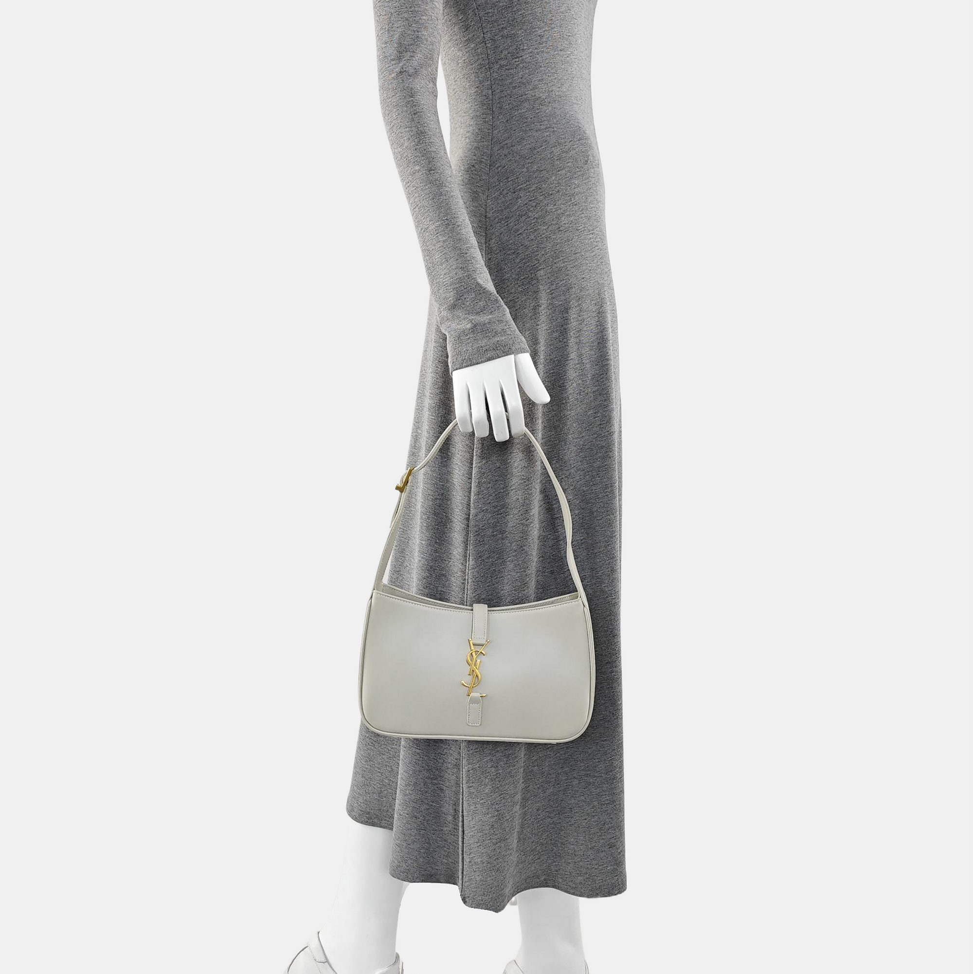 LE 5 À 7 Small Calfskin White