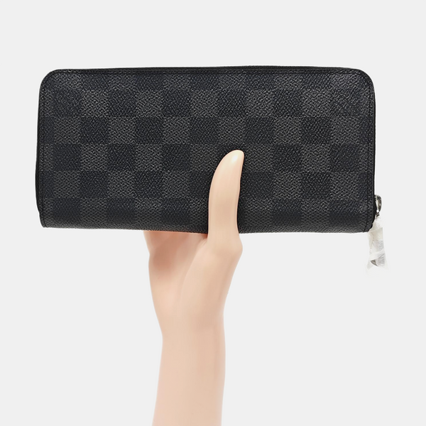 ZIPPY Damier Graphite Coated Canvas Gray