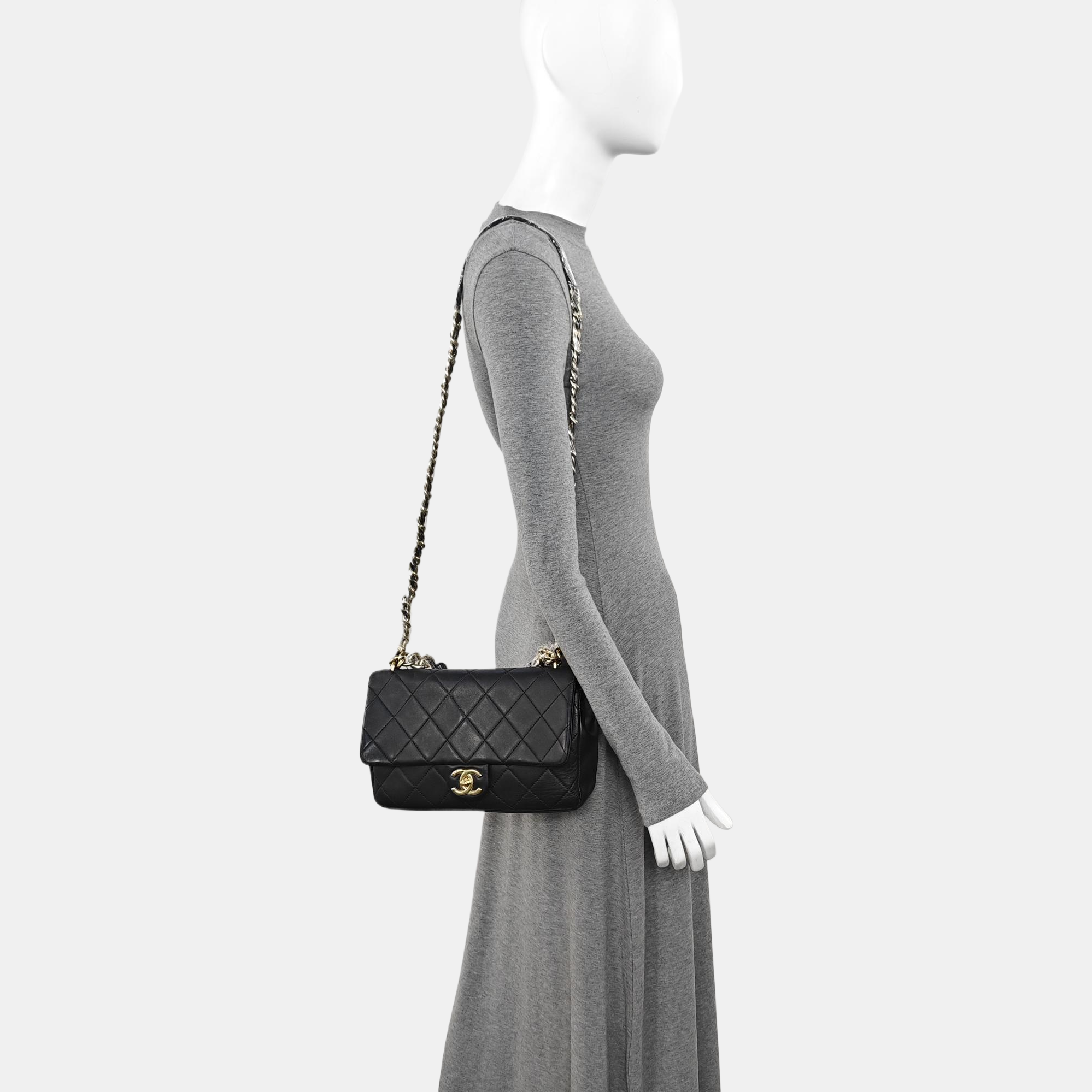 Quilted Lambskin Shoulder Bag Black