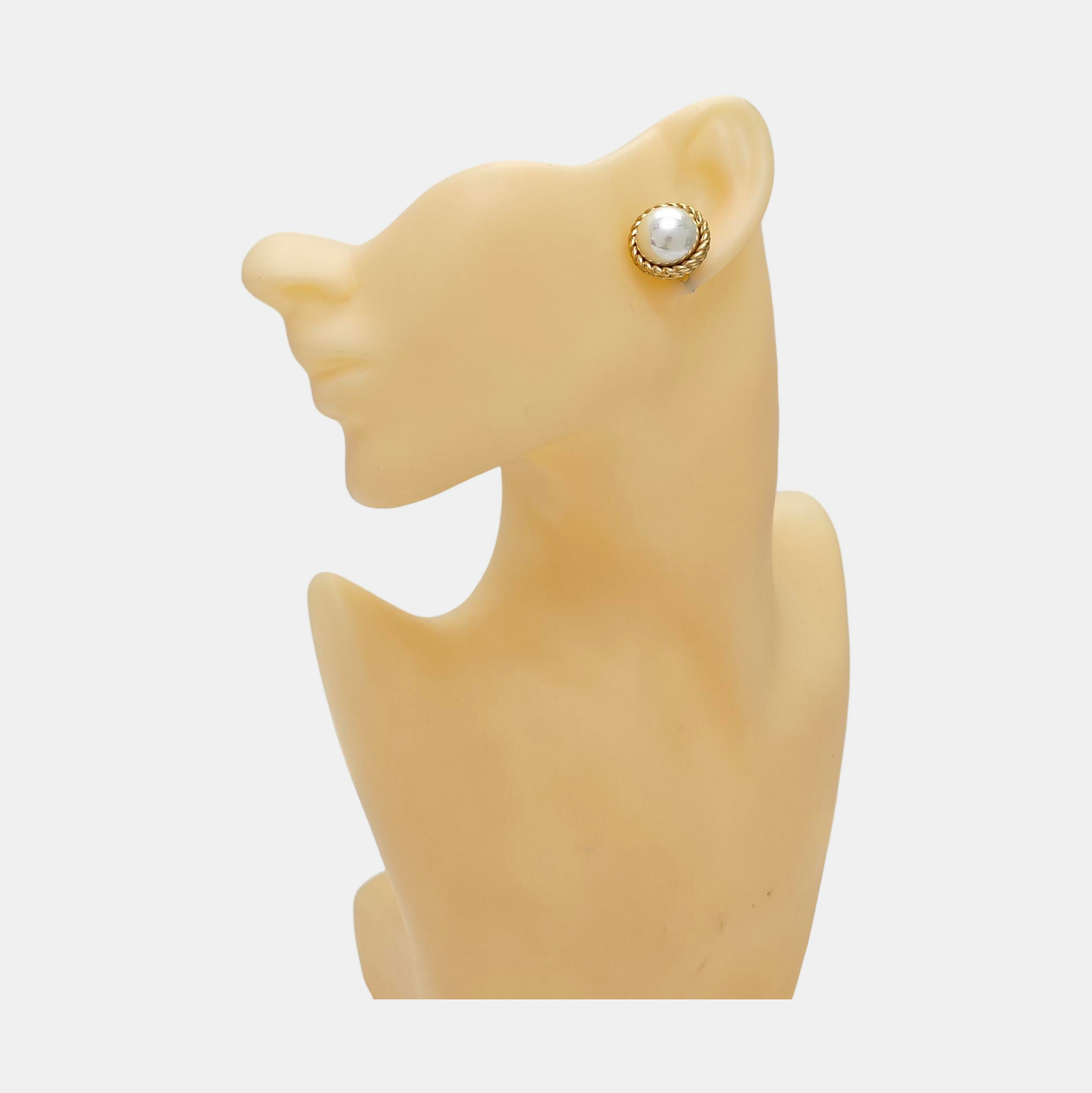 Twist Round Metal Gold Clip On Earrings