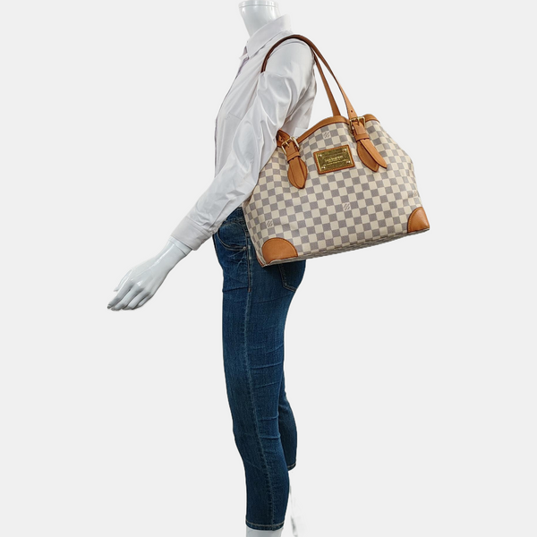 HAMPSTEAD MM Damier Azur Coated Canvas White