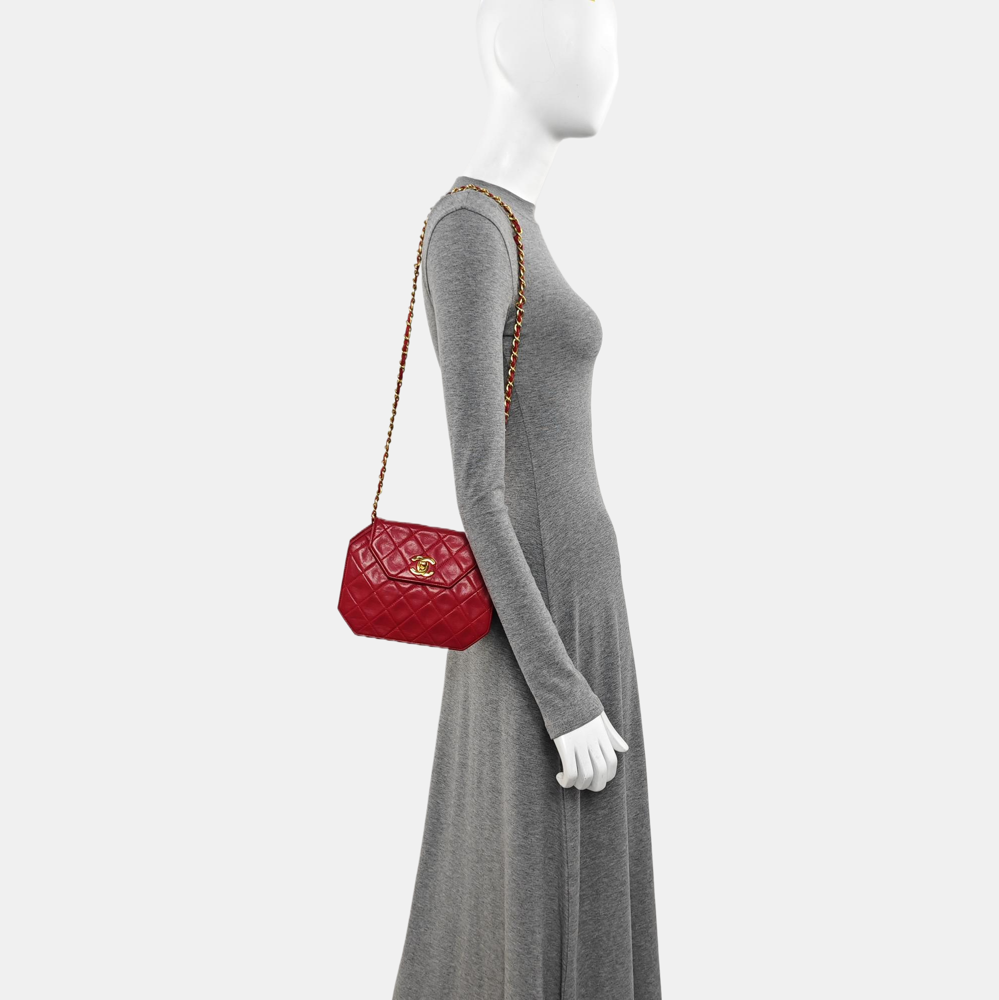 Quilted Lambskin Shoulder Bag Red