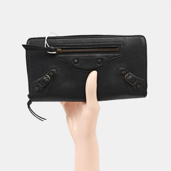 Classic City Calfskin Black Wallet
