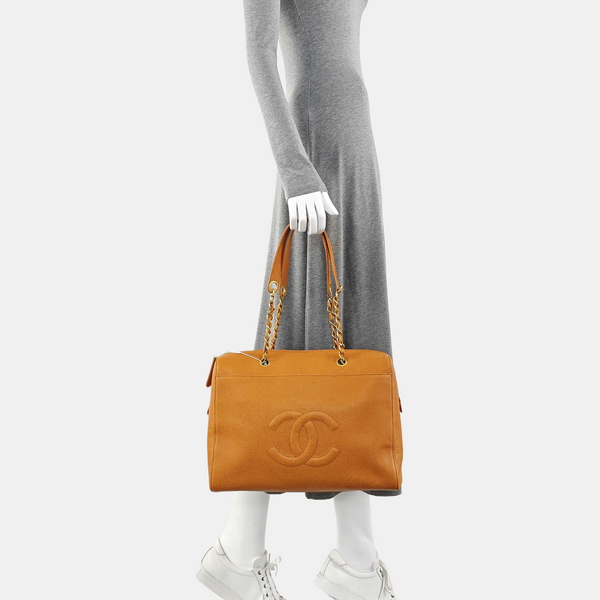 Quilted Grained Calfskin Shoulder Bag Orange