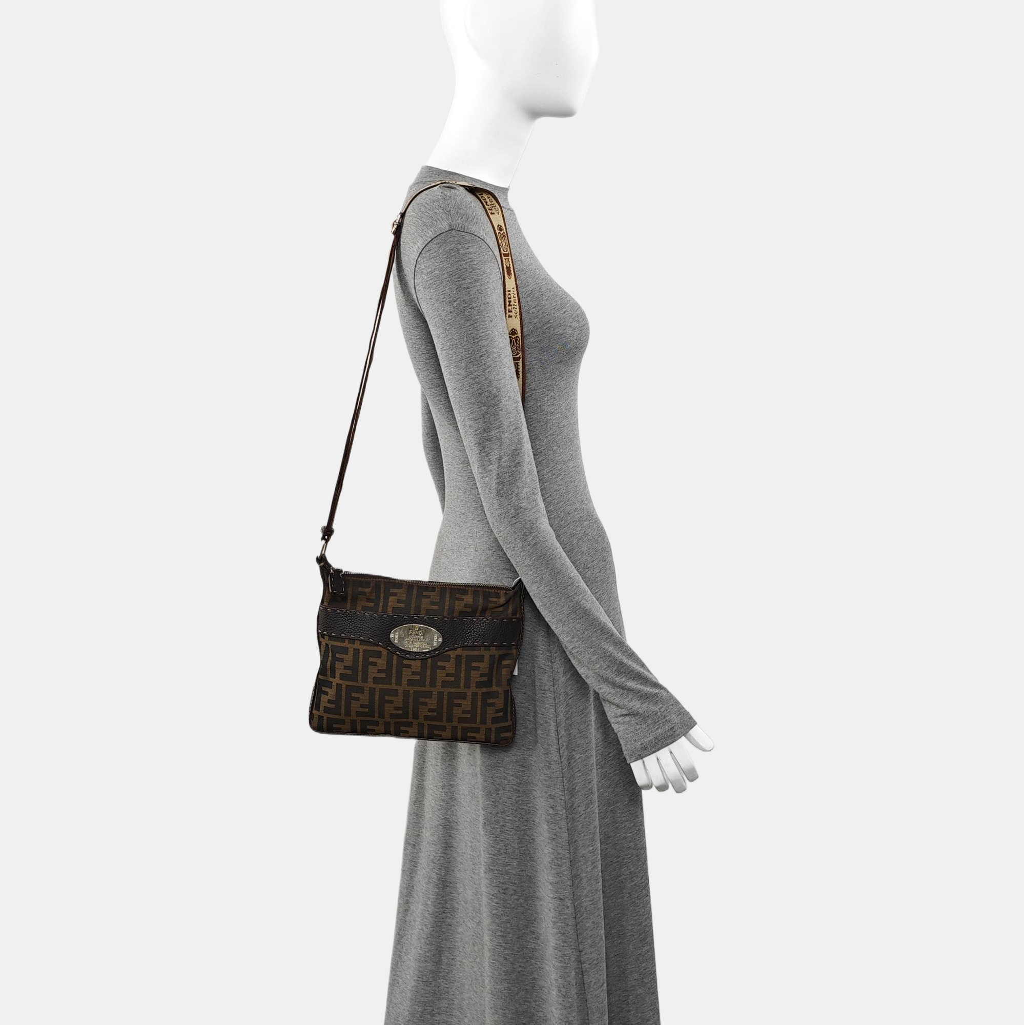 Selleria Canvas Brown