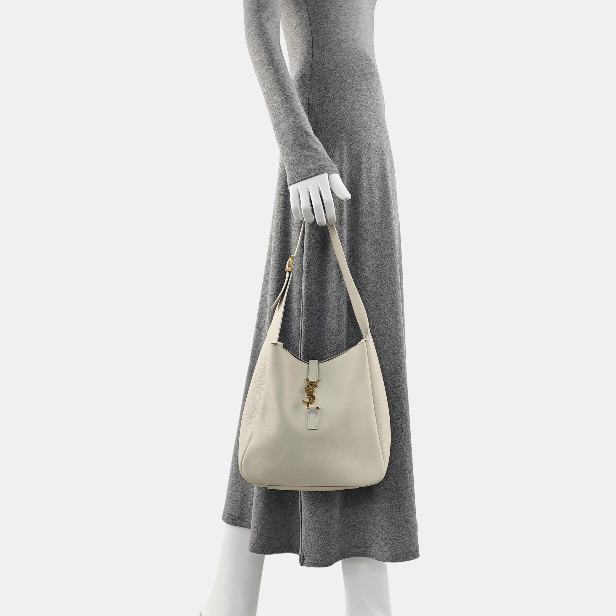 LE 5 À 7 Small Calfskin White