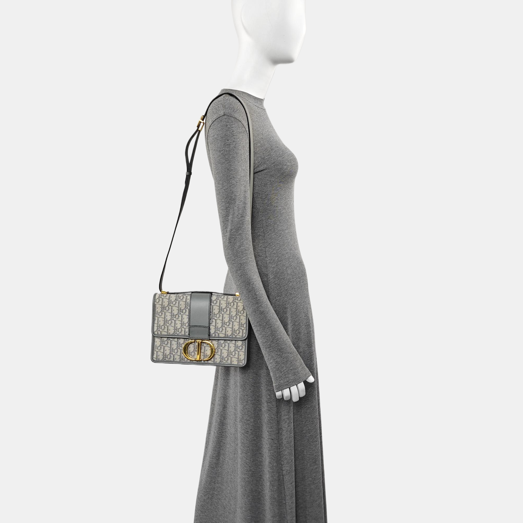 30 Montaigne Oblique Canvas Gray