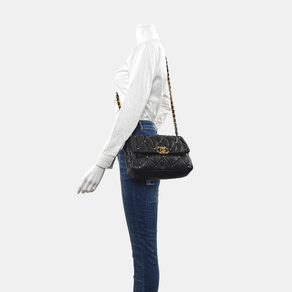 CHANEL 19 Small Quilted Lambskin Black