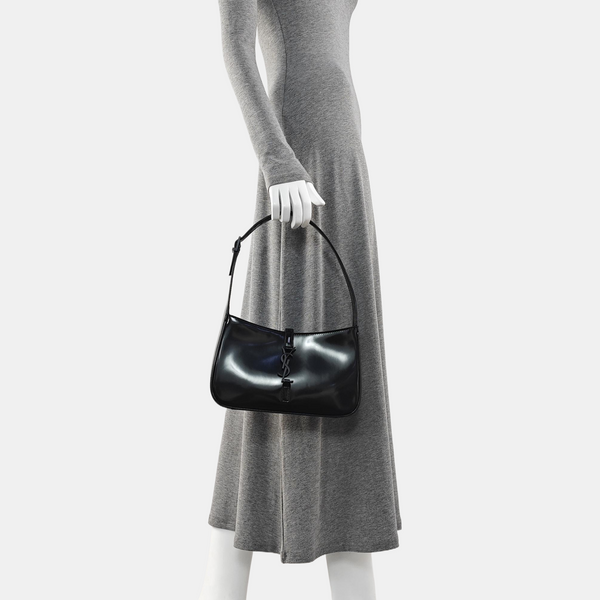 LE 5 À 7 Small Calfskin Black