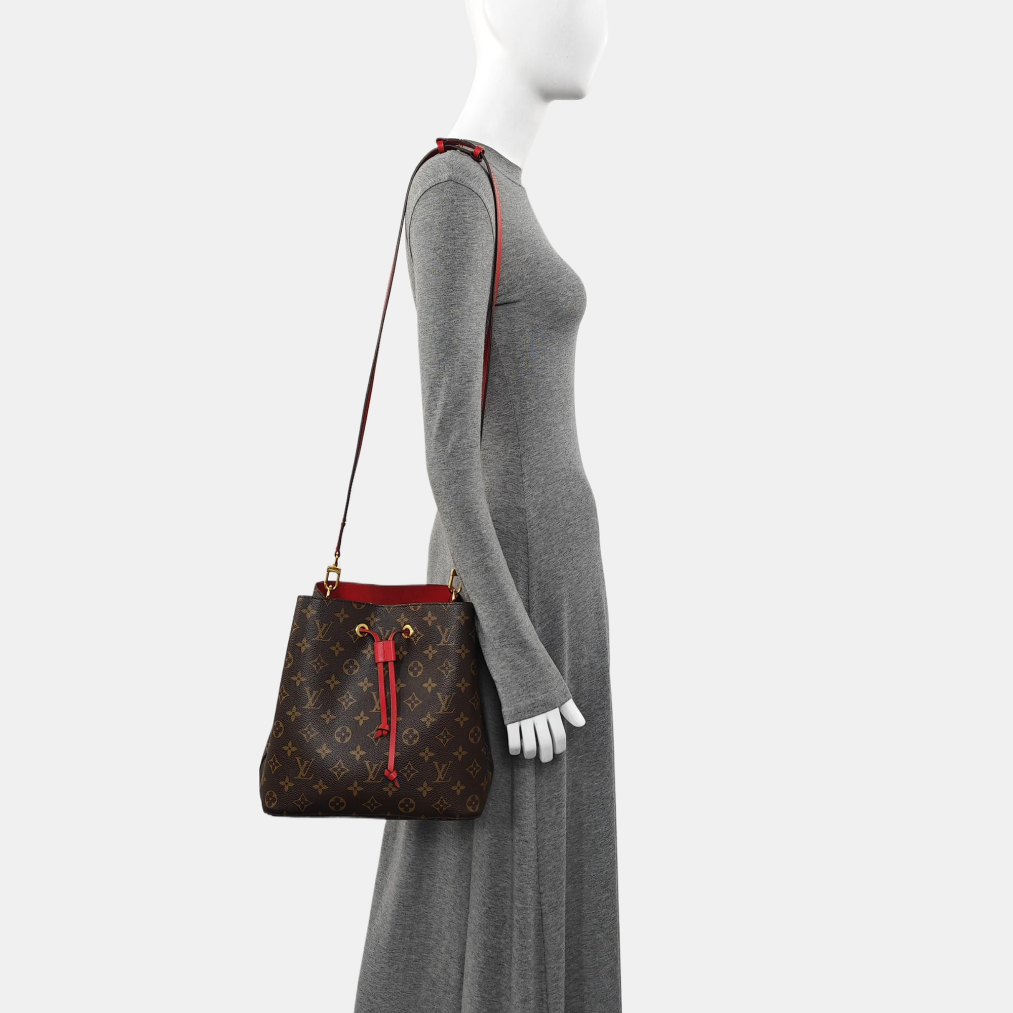 NÉONOÉ MM Monogram Coated Canvas Brown