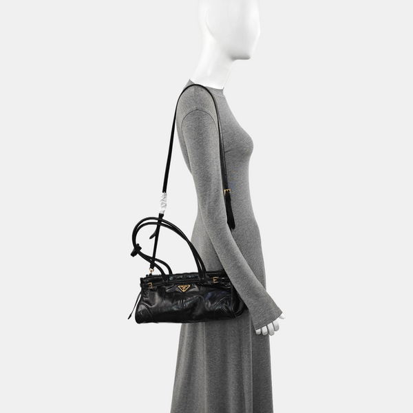 Bonnie Medium Calfskin Black