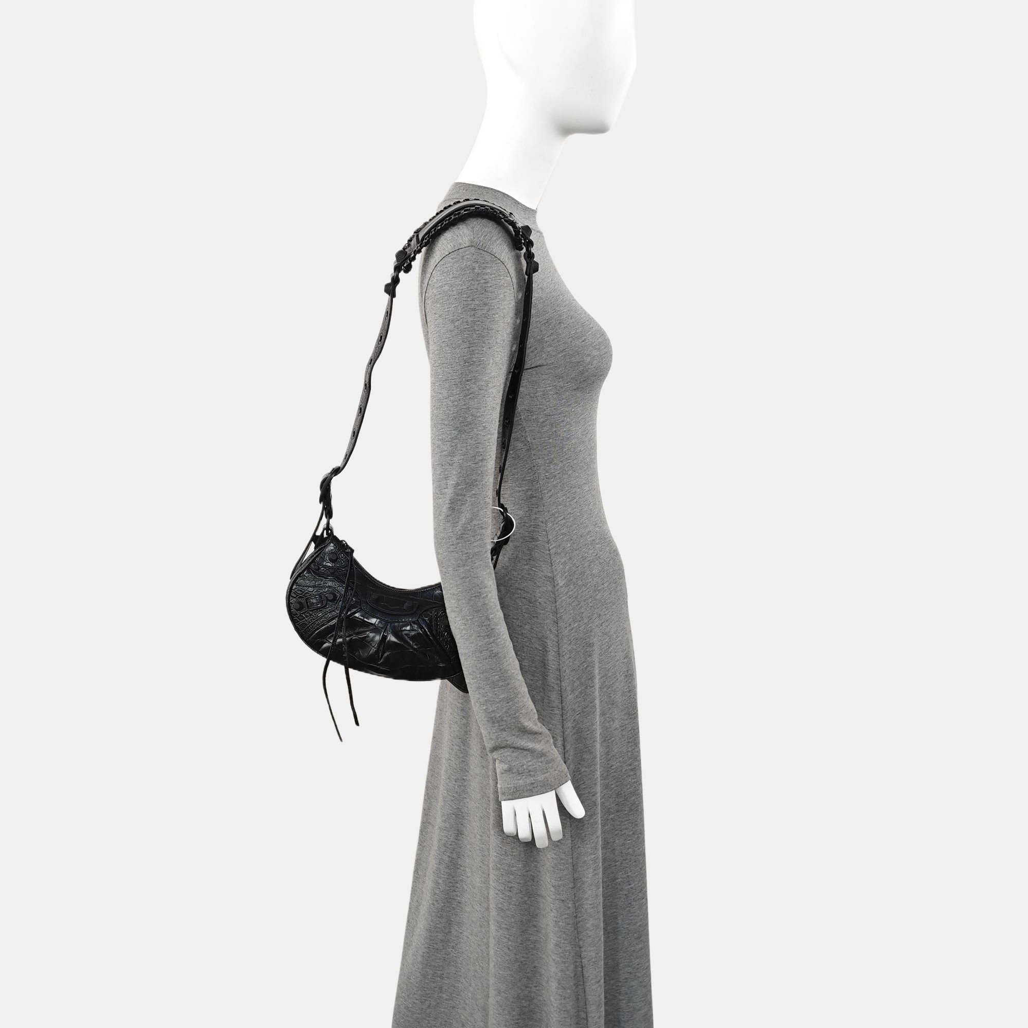 Le Cagole Small Calfskin Black