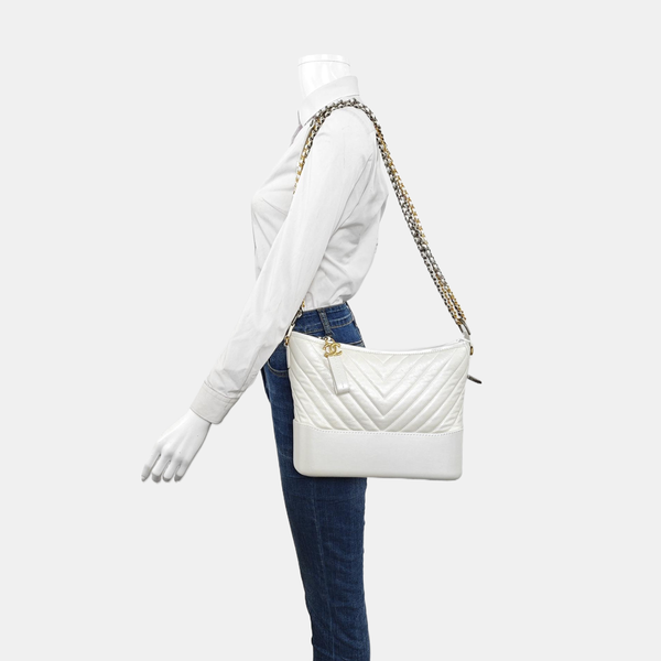 Authenticated pre-owned  GABRIELLE Medium Chevron, Quilted Calfskin White - Shoulder Bag at Looply