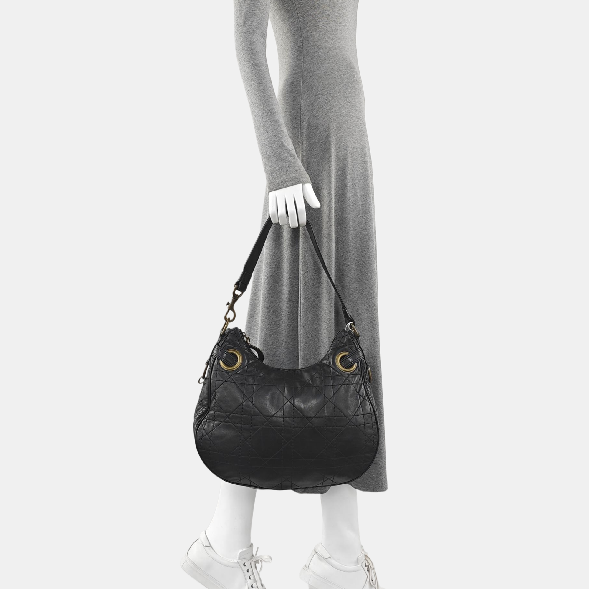 Cannage Lambskin Shoulder Bag Black