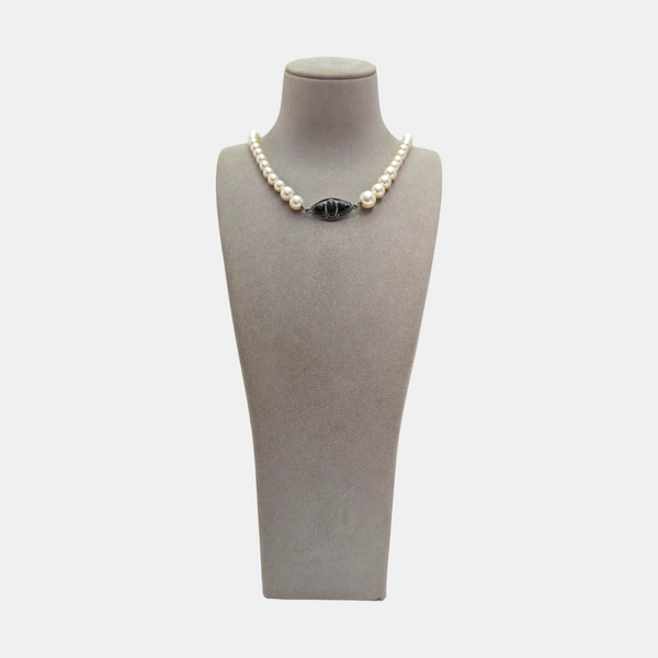 Collar blanco de perlas de imitación