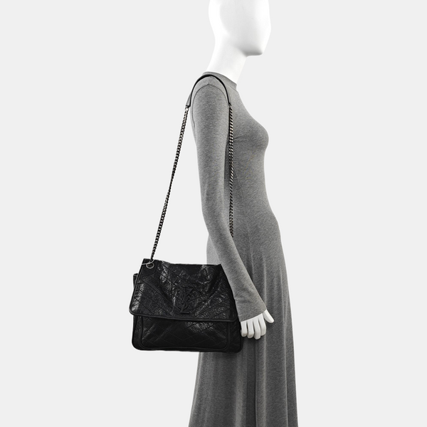 NIKI Large Chevron Calfskin Black