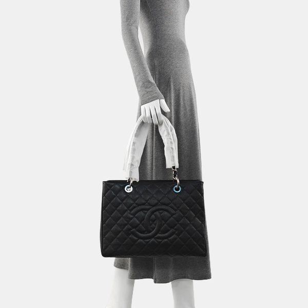 CHANEL GST Large Quilted Grained Calfskin Black