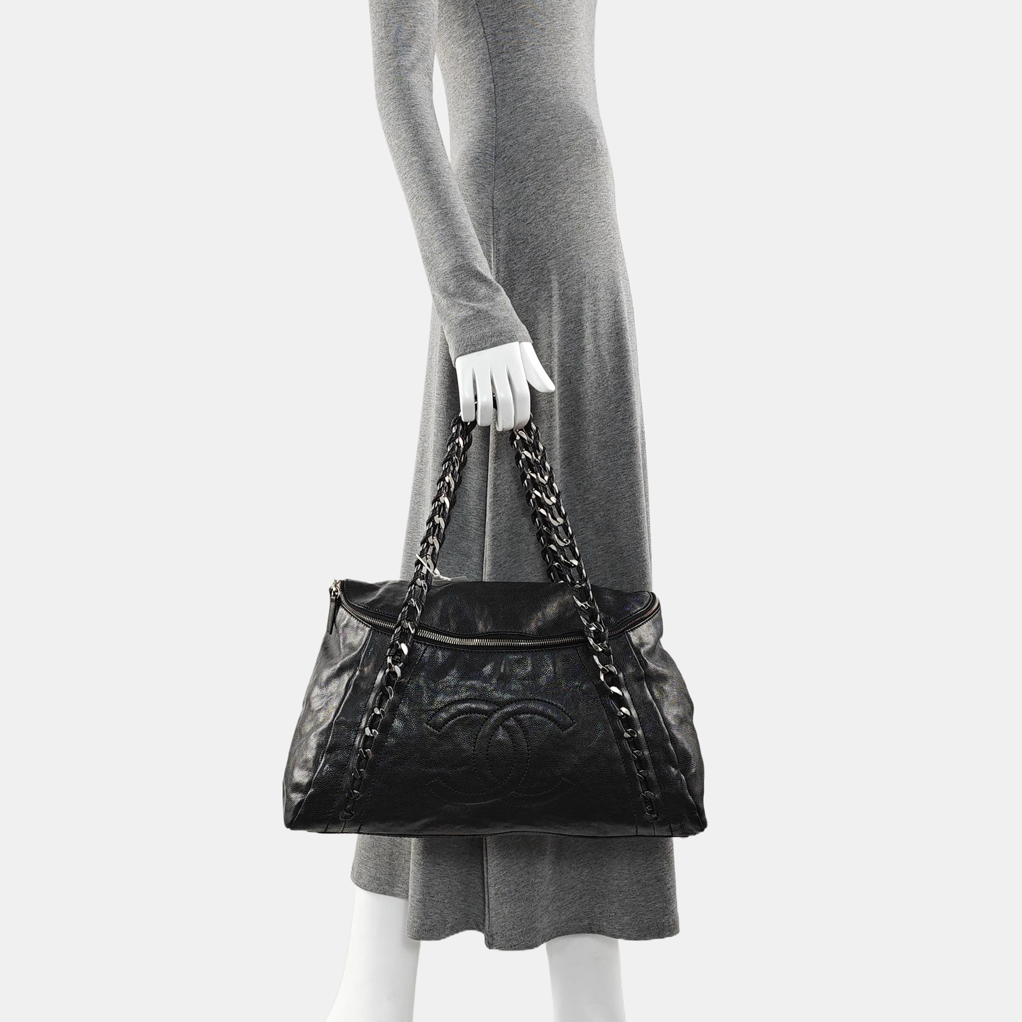 LUXURY LINE Grained Calfskin Black