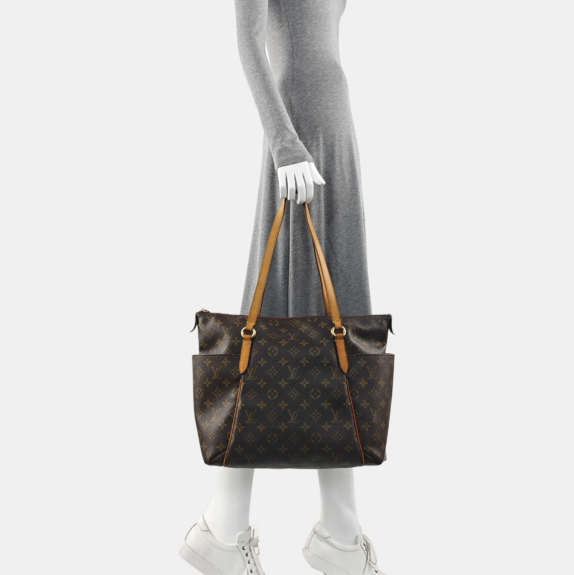 TOTALLY MM Monogram Coated Canvas Brown