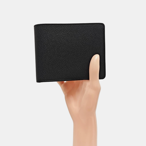 VIKTOR Calfskin Black Wallet