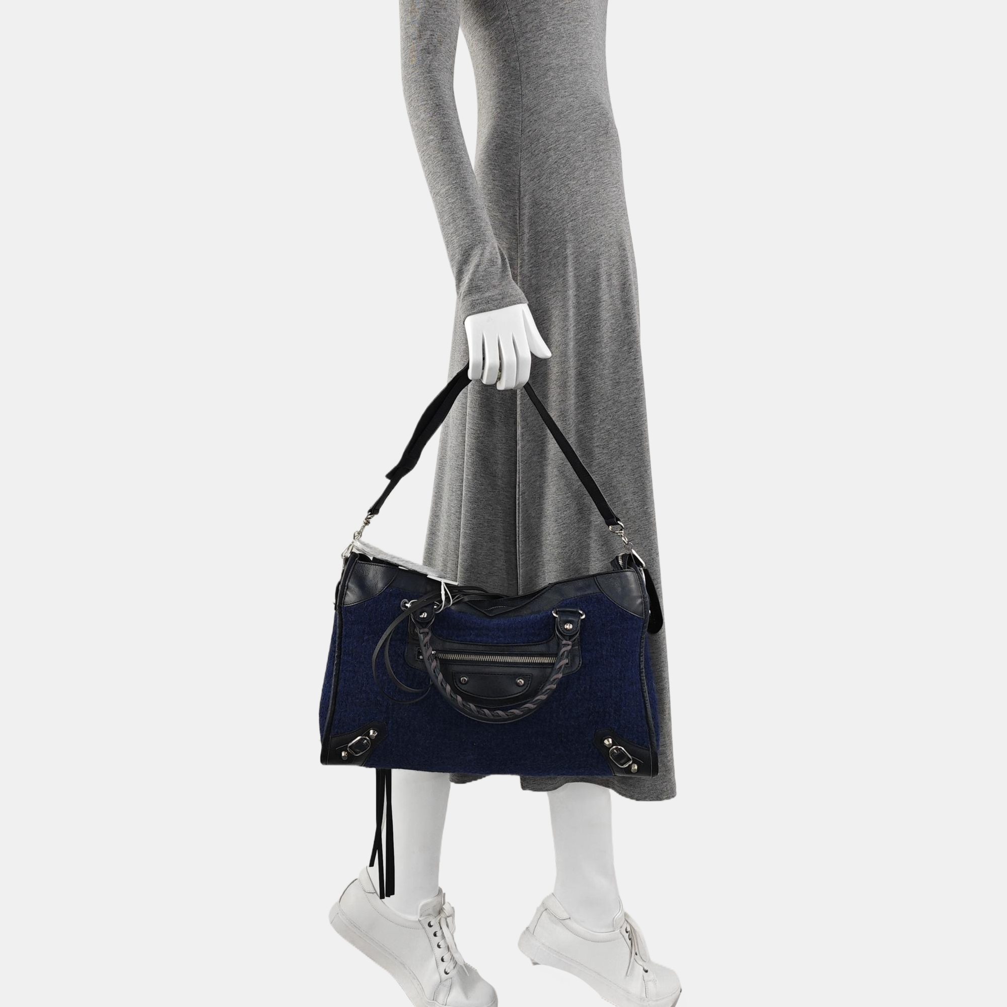 Classic City Medium Wool Blue