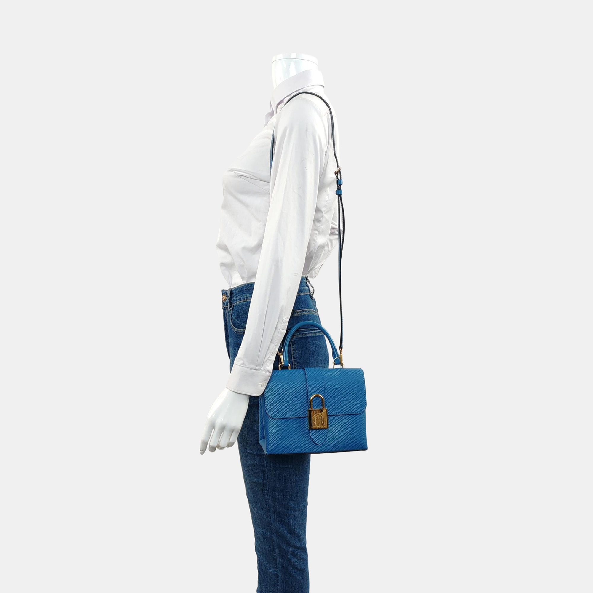 Authenticated pre-owned  LOCKY Epi Blue - Shoulder Bag at Looply