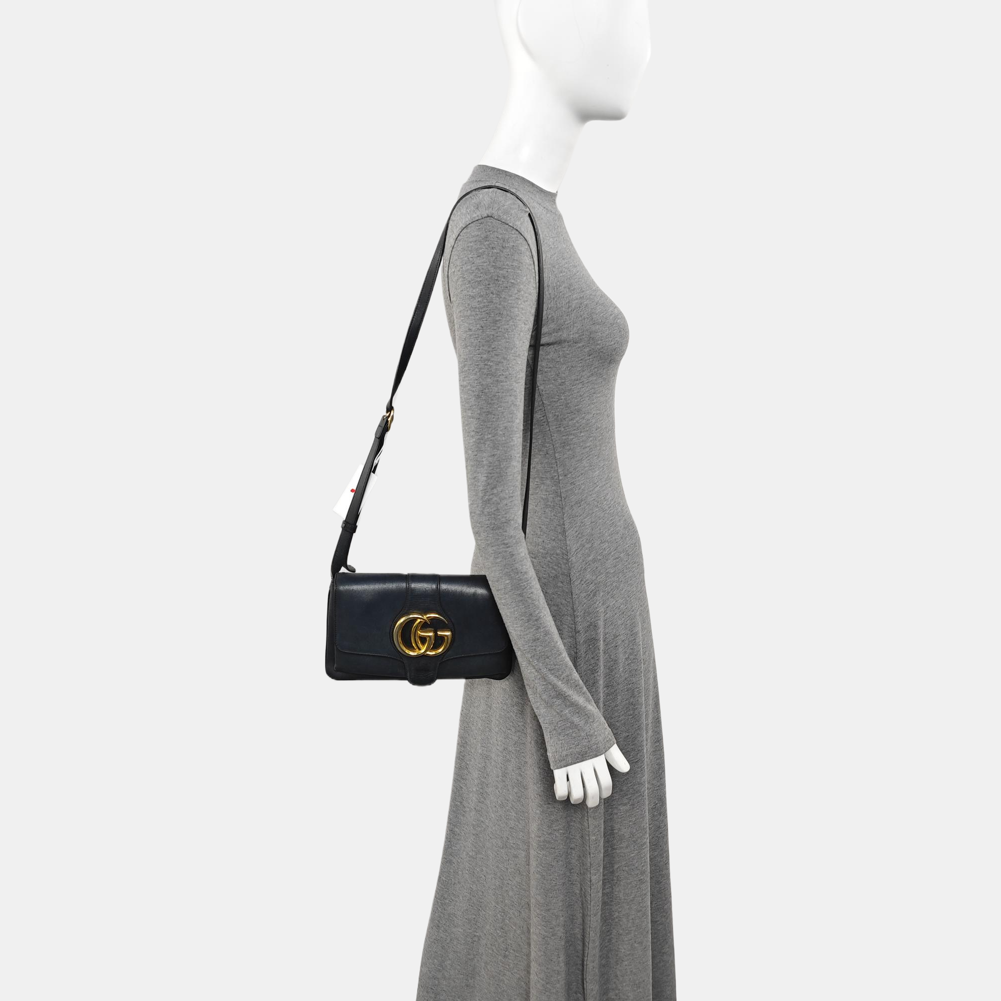 Arli Small Calfskin Black