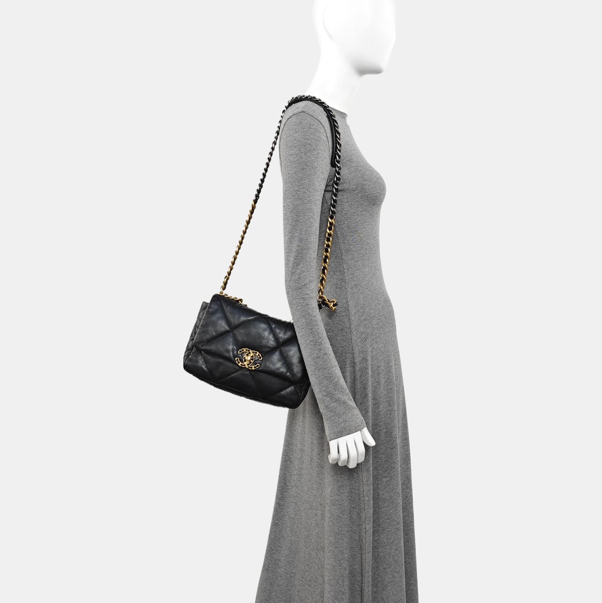 CHANEL 19 Small Quilted Lambskin Black